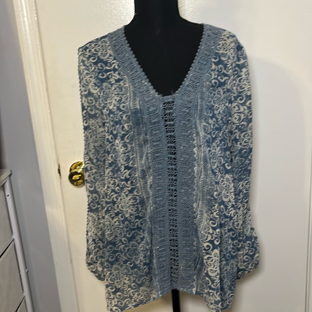 Knox Rose Blue and Cream Blouse